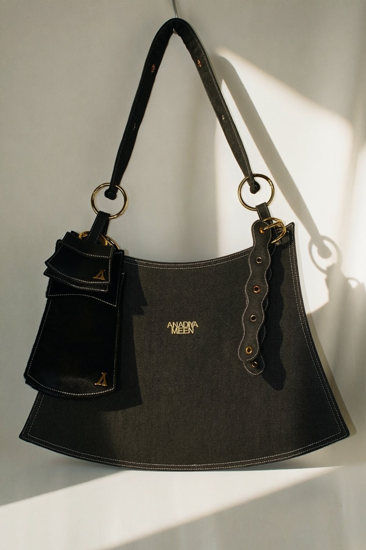 The Jewelet Tote | Black (Pre-order - Dec 2026)