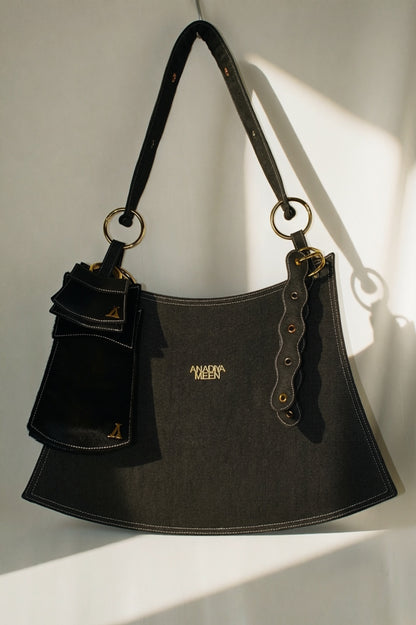 The Jewelet Tote | Black (Pre-order - Dec 2026)